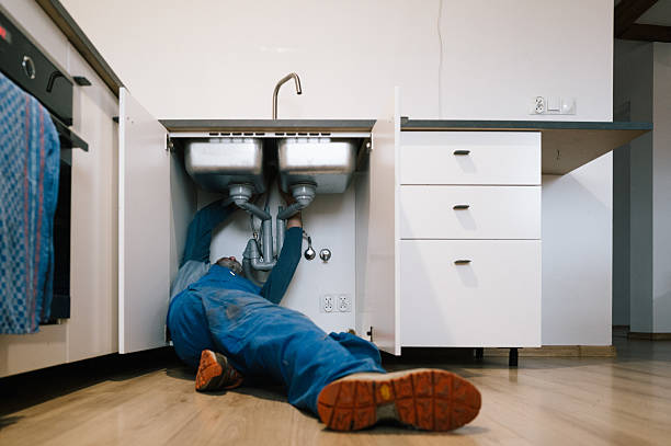 Professional Drain Cleaning technician working in Bellaire, TX